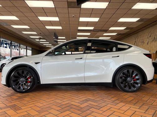 2022 Tesla Model Y Performance AWD