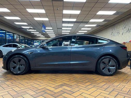 2020 Tesla Model 3 Long Range