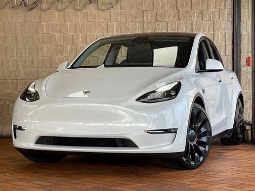 2022 Tesla Model Y Performance AWD