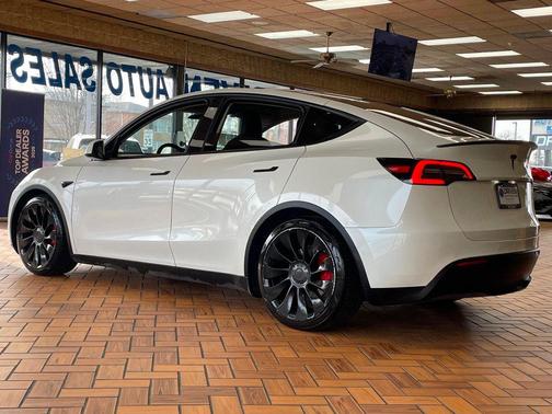 2022 Tesla Model Y Performance AWD