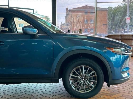 2017 Mazda CX-5 Sport