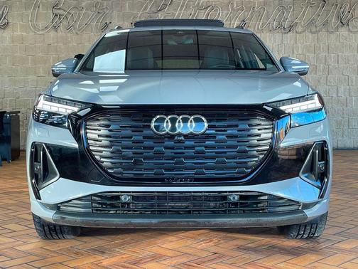 2023 Audi Q4 e-tron Prestige 50 quattro
