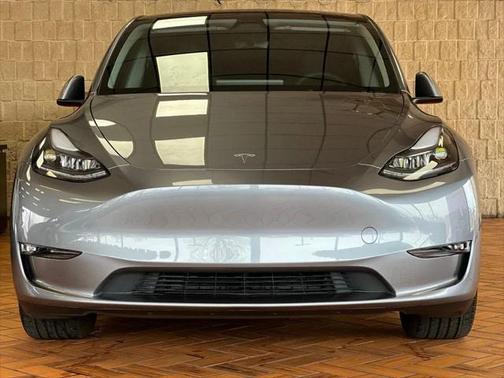2024 Tesla Model Y Long Range AWD