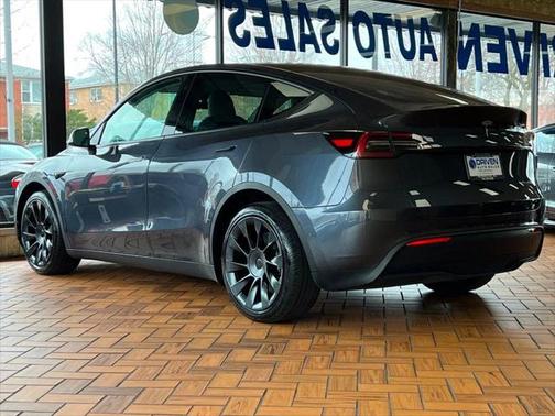 2022 Tesla Model Y Long Range AWD