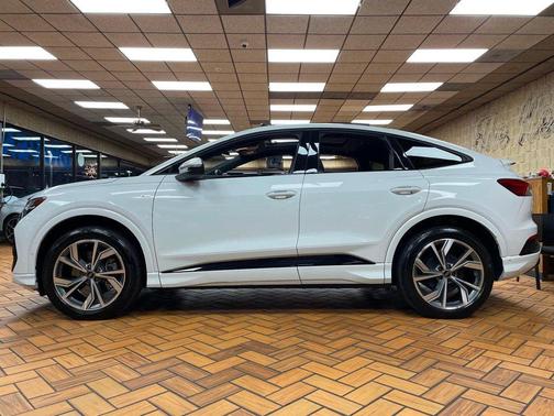 2023 Audi e-tron Sportback Prestige