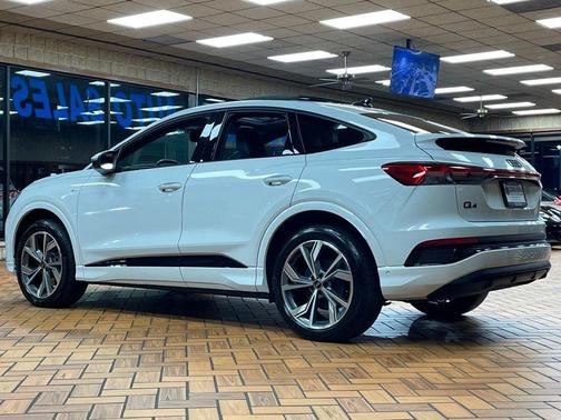 2023 Audi e-tron Sportback Prestige