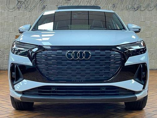 2023 Audi e-tron Sportback Prestige