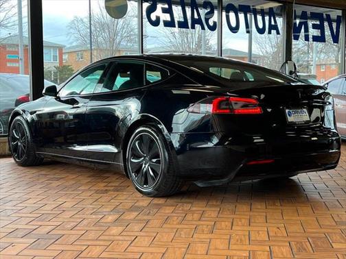 2021 Tesla Model S Plaid
