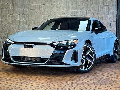 2024 Audi RS e-tron GT quattro