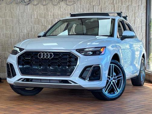 2021 Audi Q5 Premium 55 TFSI e quattro