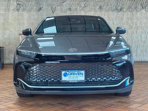 2023 Toyota Crown Limited AWD