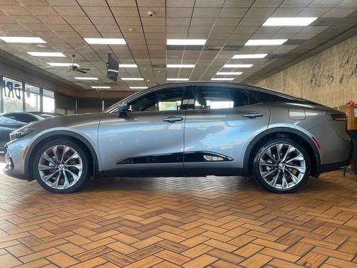 2023 Toyota Crown Limited AWD