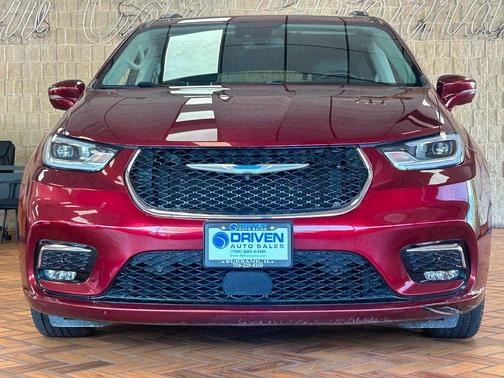 2021 Chrysler Pacifica Hybrid Touring L