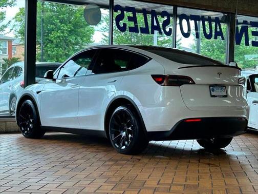 2023 Tesla Model Y Long Range AWD