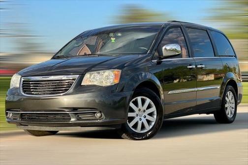 2011 Chrysler Town & Country Touring-L