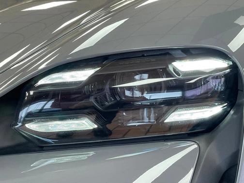 2023 Porsche Taycan Turbo AWD