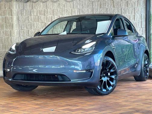 2023 Tesla Model Y Long Range AWD