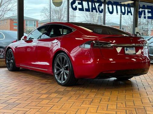 2020 Tesla Model S Performance