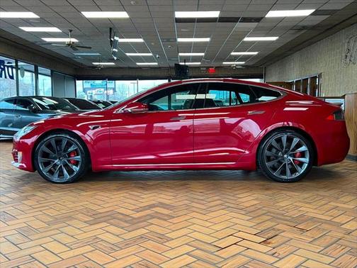 2020 Tesla Model S Performance