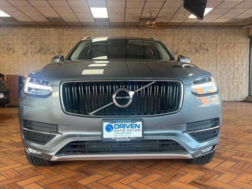 2016 Volvo XC90 T5 Momentum