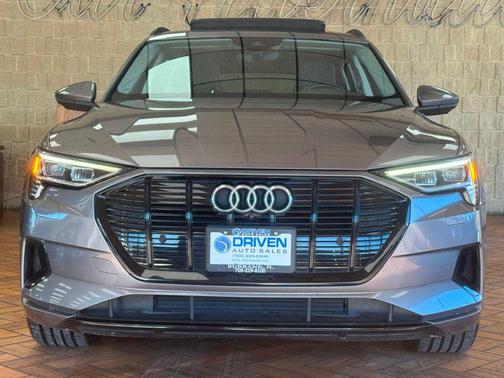 2021 Audi e-tron Premium