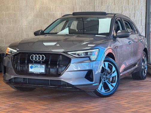 2021 Audi e-tron Premium