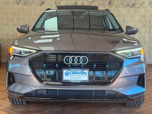 2021 Audi e-tron Premium