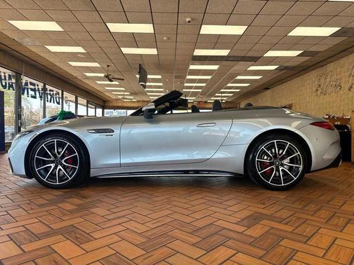 Cirrus Silver Metallic 2022 Mercedes-Benz AMG SL 55 Base