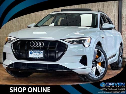 2022 Audi e-tron Premium Plus