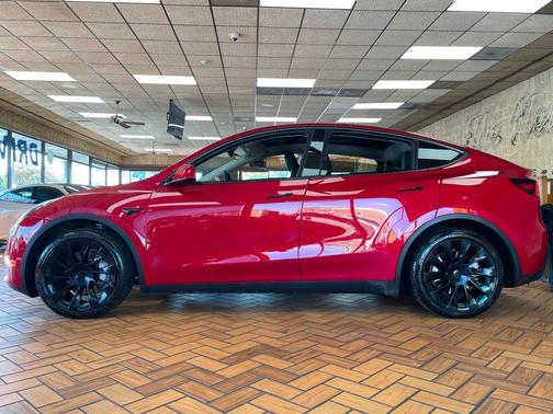 2023 Tesla Model Y Long Range AWD