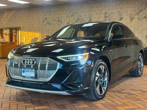 2022 Audi e-tron Sportback S line Premium