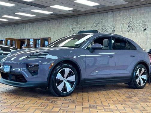 2025 Porsche Macan Electric 4 AWD