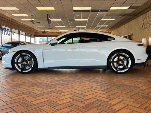 2022 Porsche Taycan RWD