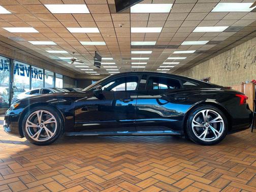 2023 Audi e-tron GT Premium Plus quattro