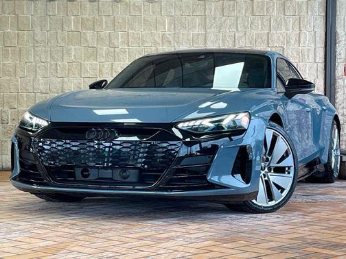 2022 Audi e-tron GT Prestige