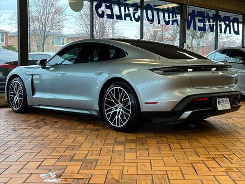 2020 Porsche Taycan Turbo Sedan