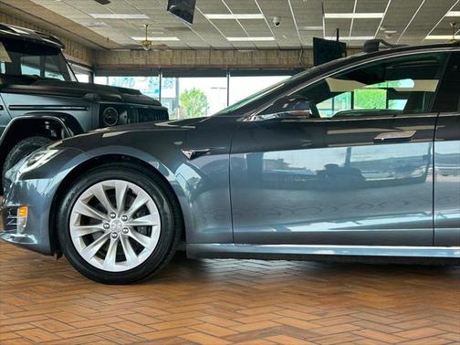 2017 Tesla Model S 75D