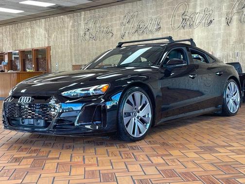 2022 Audi e-tron GT Prestige