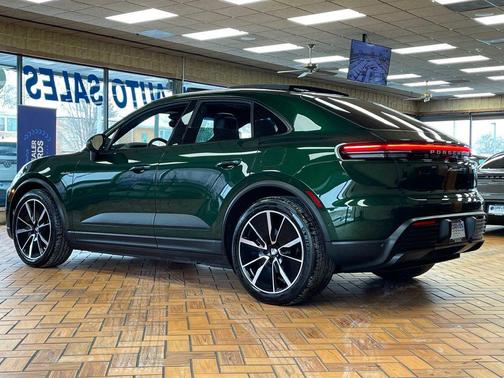 2024 Porsche Macan Electric 4 AWD