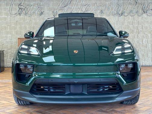 2024 Porsche Macan Electric 4 AWD