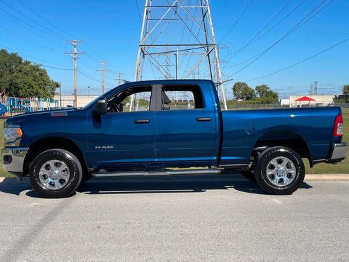 2024 RAM 2500 Big Horn 4x4 Crew Cab 6'4' Box