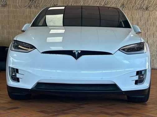 2018 Tesla Model X 75D AWD