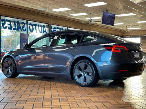 2023 Tesla Model 3 Standard Range