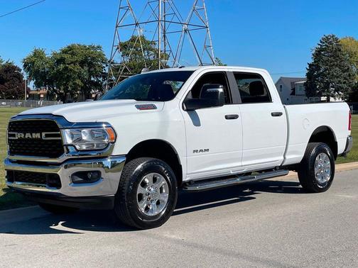2024 RAM 2500 Big Horn 4x4 Crew Cab 6'4' Box