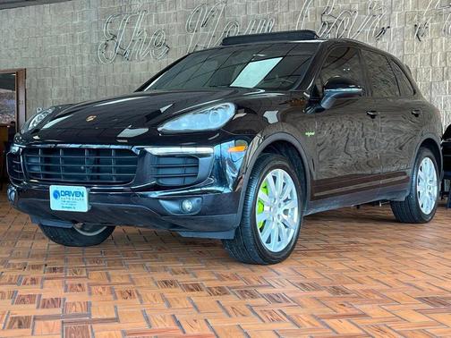 2017 Porsche Cayenne Cayenne S E-Hybrid