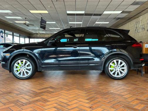 2017 Porsche Cayenne Cayenne S E-Hybrid