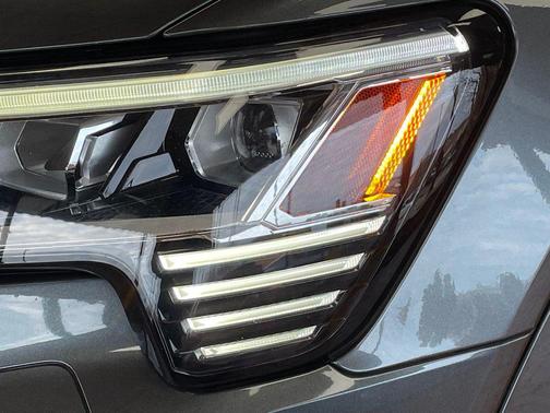 2019 Audi e-tron Prestige