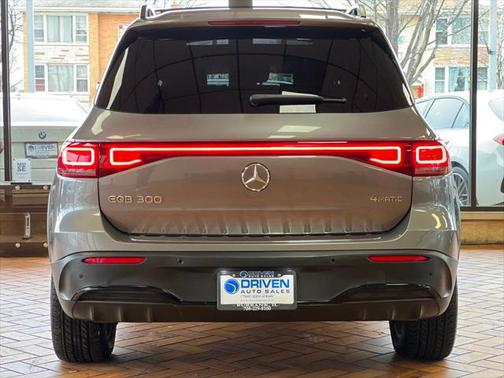 2023 Mercedes-Benz EQB 300 4MATIC