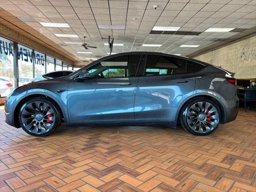 2022 Tesla Model Y Performance AWD