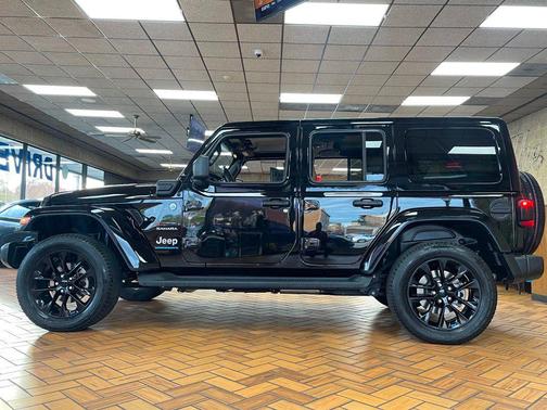 2023 Jeep Wrangler 4xe Sahara High Altitude